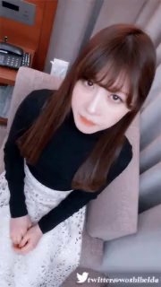 女网友酷似关晓彤的女友被男友出租屋偷情爆插